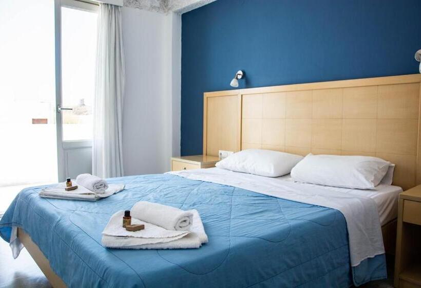Chambre Triple Standard, Carlos Pension