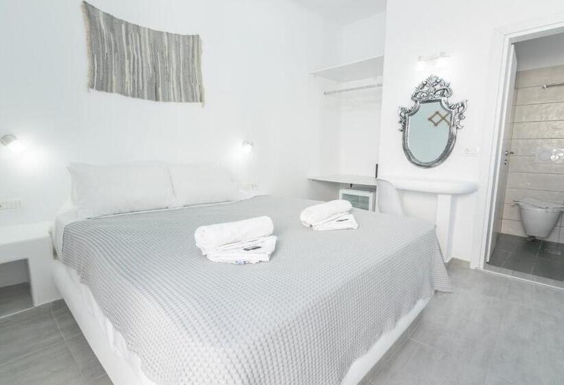 Chambre Supérieure, Carlos Pension