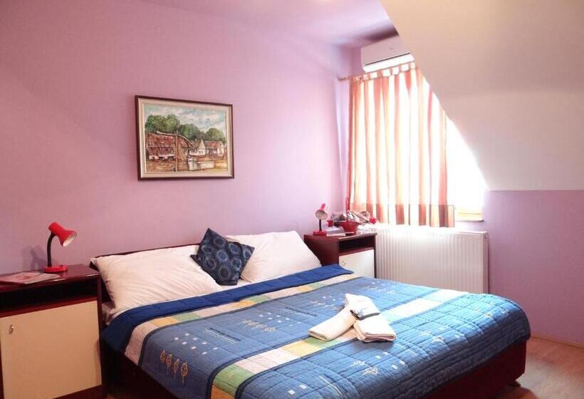 اتاق استاندارد, Naša Tvrđava Guest Accommodation