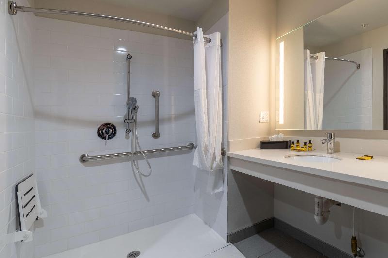 חדר סטנדרט מותאם לאדם עם מוגבלויות, Best Western Plus Tacoma