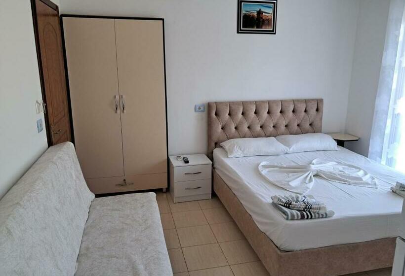 スタンダードトリプルルーム, Elton Tafa Guesthouse