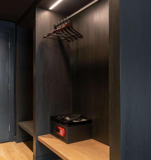 스탠다드 룸, Radisson Red Hotel Johannesburg Rosebank