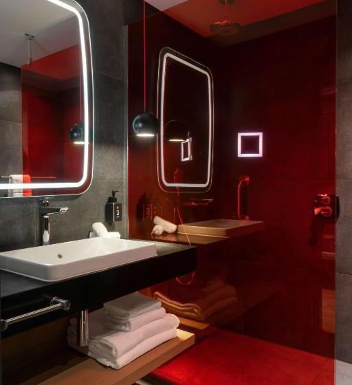 주니어 스위트, Radisson Red Hotel Johannesburg Rosebank