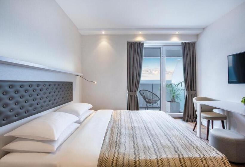 استودیوی پریمیوم, Alliance Palace Batumi