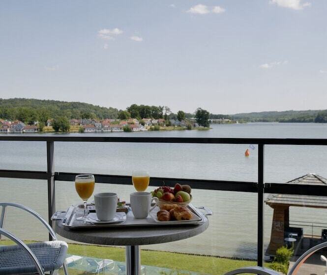 Семейный Номер, Hôtel Du Golf De L Ailette, The Originals Relais