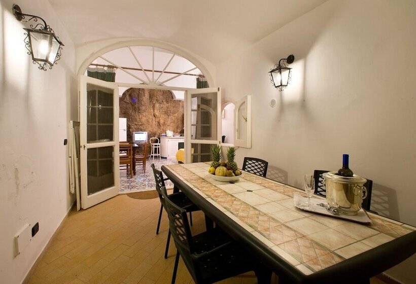 Апартаменты 1 Спальня Вид на Море, La Caravella Di Positano   Relais & Beach