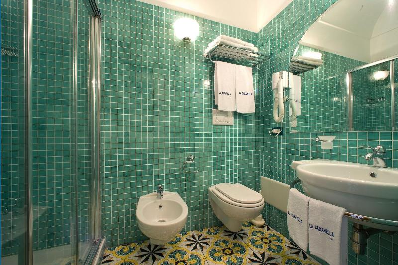 Номер Стандарт Боковой Вид на Море, La Caravella Di Positano   Relais & Beach