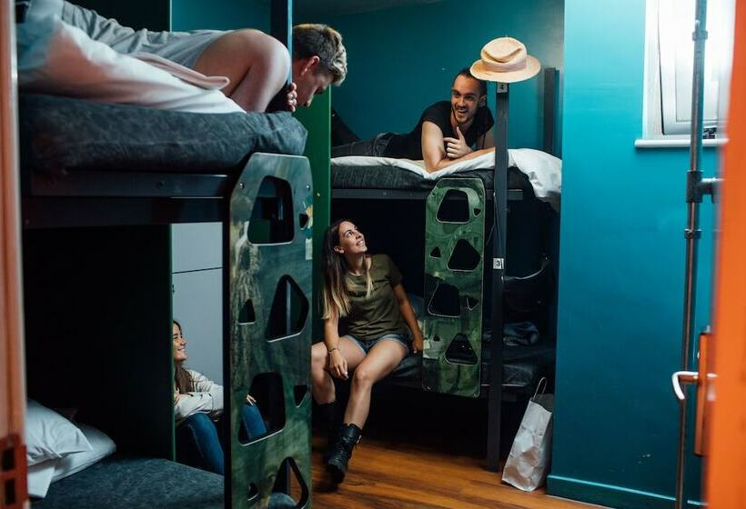 Кровать в Общей Комнате, Clink78 Hostel