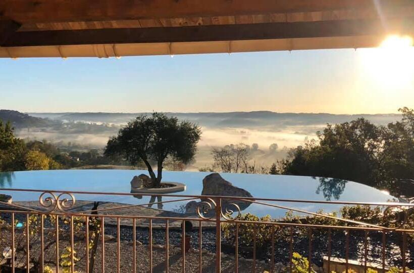 Полулюкс, Le Belvédère Hotel Et Bien être