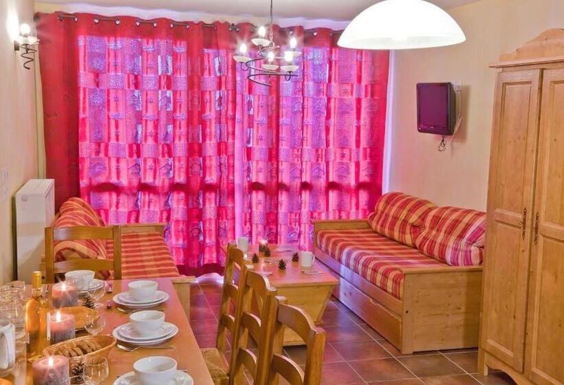 Апартаменты 5 спален, Résidence Les Balcons De La Rosière