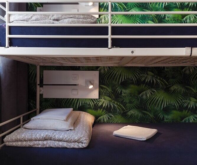 共用房间的床, Tatamka Hostel