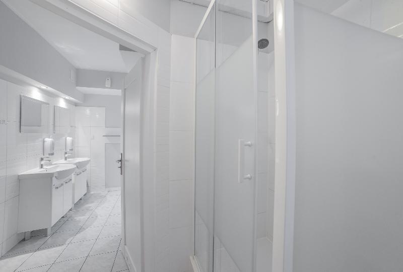 Кровать в Многоместном Номере с Общей Ванной, Tatamka Hostel
