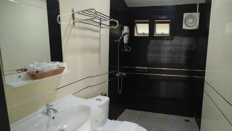 Кровать в Многоместном Номере с Общей Ванной, Tatamka Hostel