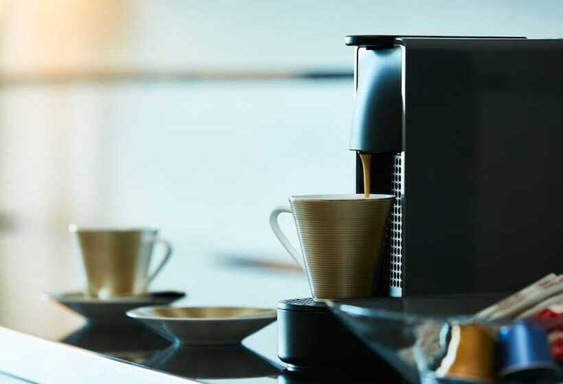 Номер Deluxe Кровать Кинг, Mitsui Garden Hotel Ginza Premier