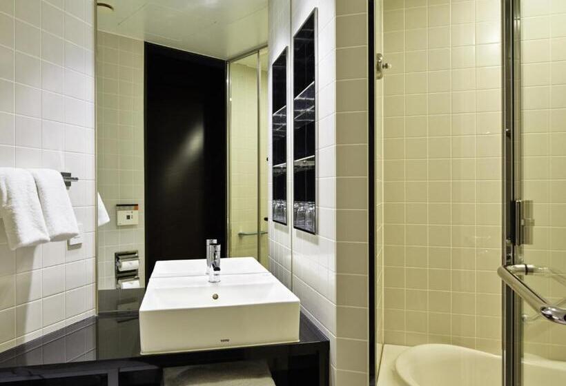 Номер Superior, Mitsui Garden Hotel Ginza Premier