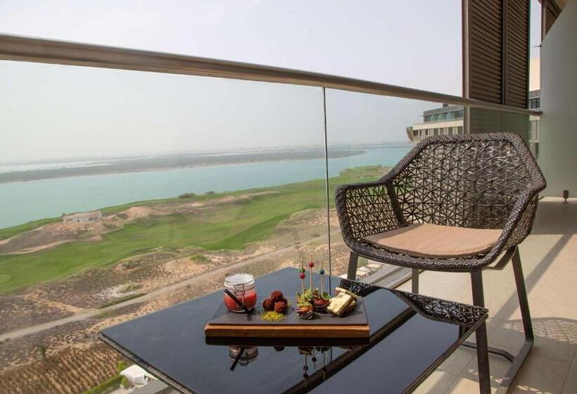 바다 전망 스위트, Radisson Blu Hotel, Abu Dhabi Yas Island