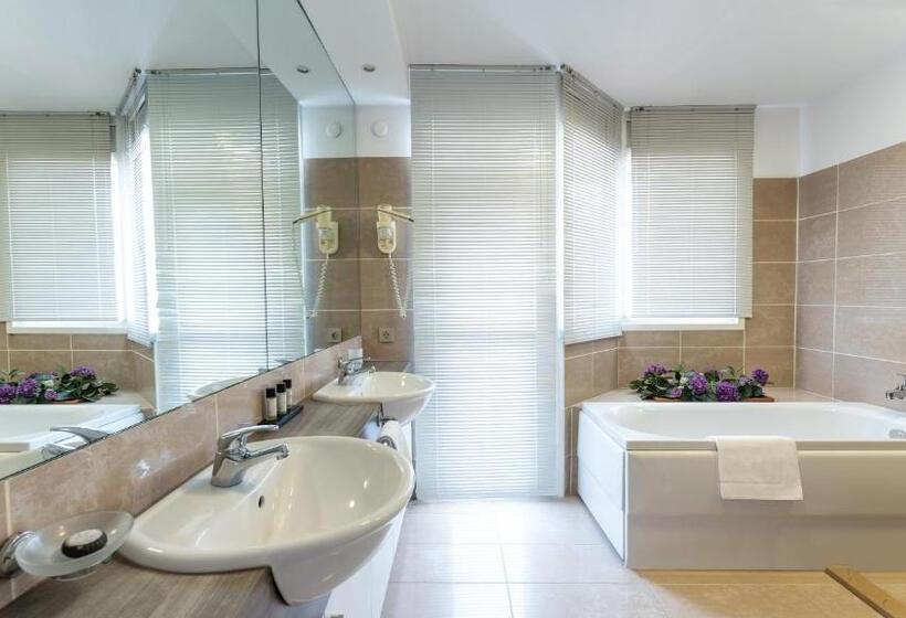 Апартаменты 1 Спальня, The Marmara Suadiye Residence