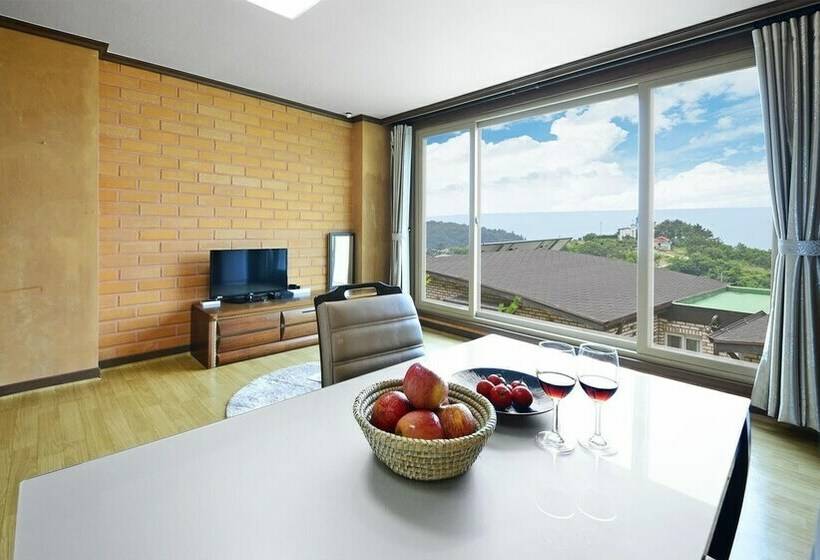 Апартаменты Basic 1 Спальня, Yeosu Hwangto Pension