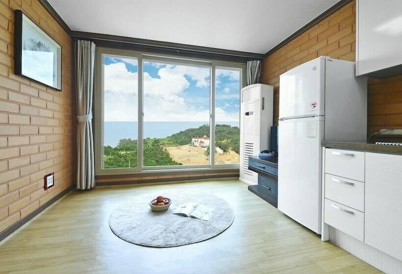 Апартаменты Basic 1 Спальня, Yeosu Hwangto Pension