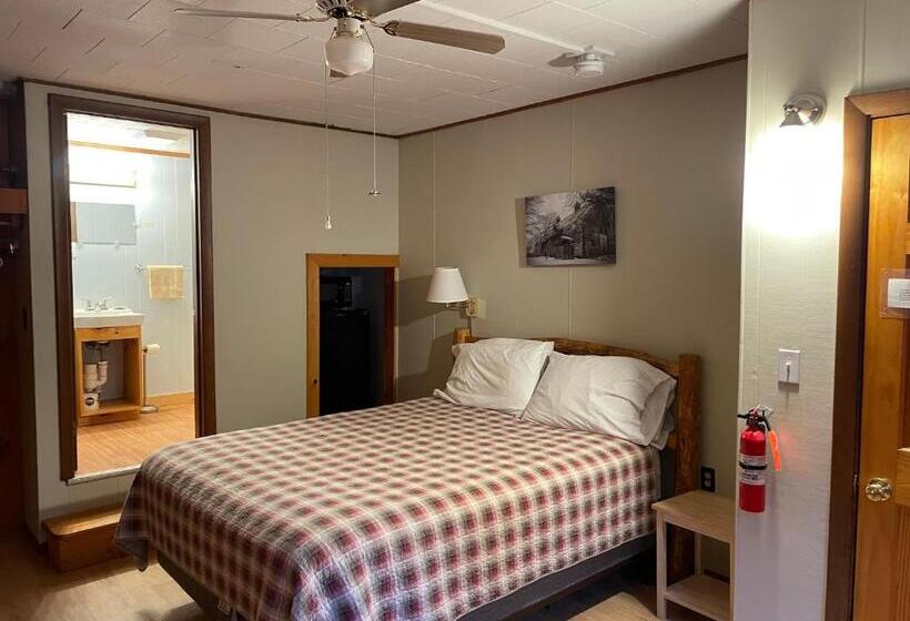 Номер Deluxe, Mountain View Motel & Campground