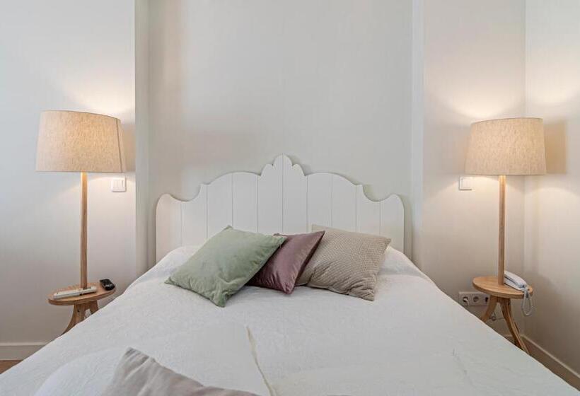 استودیوی استاندارد, Templo Boutique
