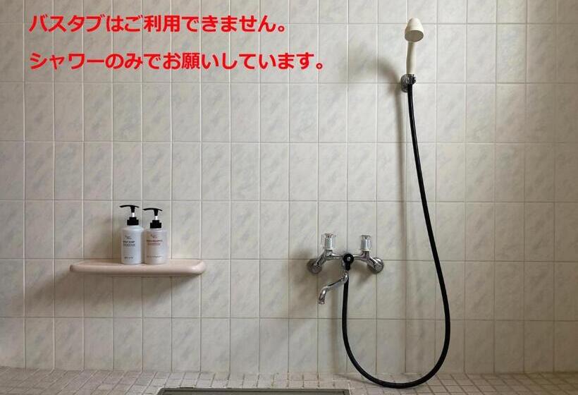 Номер Стандарт, J Hoppers Beppu Guesthouse ジェイホッパーズ別府ゲストハウス
