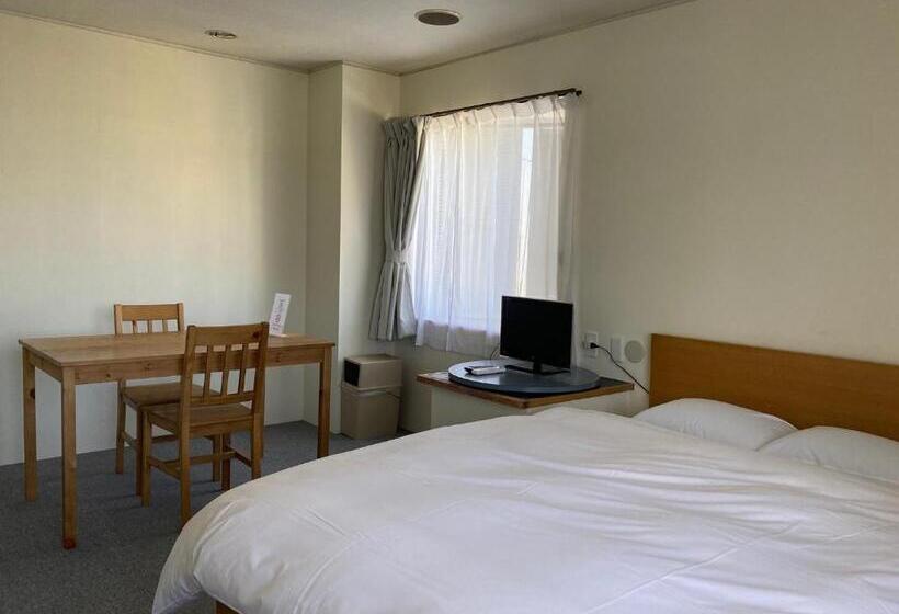 Номер Стандарт, J Hoppers Beppu Guesthouse ジェイホッパーズ別府ゲストハウス
