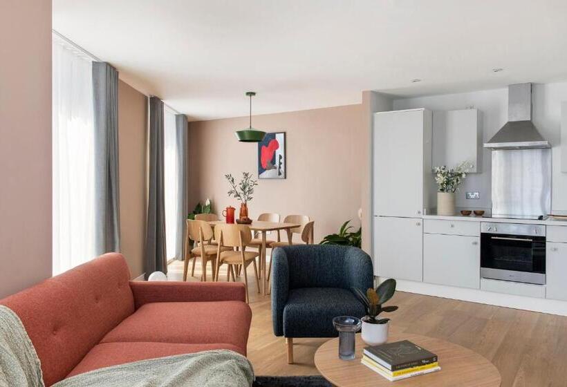 3 Yatak Odalı Daire, Cove Paradise Street