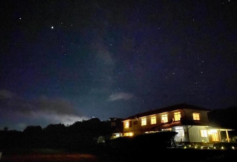 Семейный Номер, Ikibase Guest House
