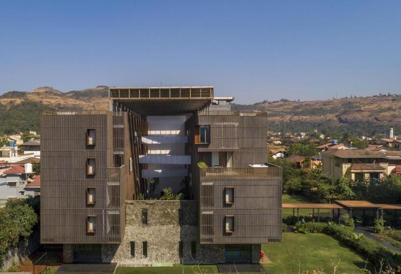 Президентский Люкс, Radisson Resort And Spa Lonavala
