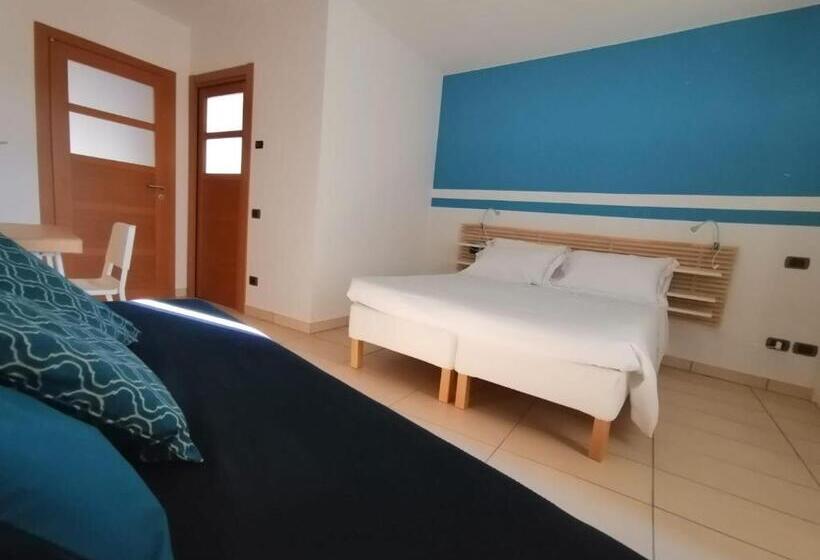 اتاق کلاسیک سه تخته, Albergo Della Posta