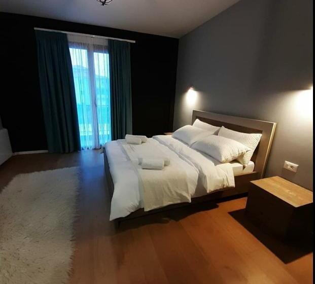 스탠다드 트리플 발코니 룸, House Of Horses Shtepia E Kuajve