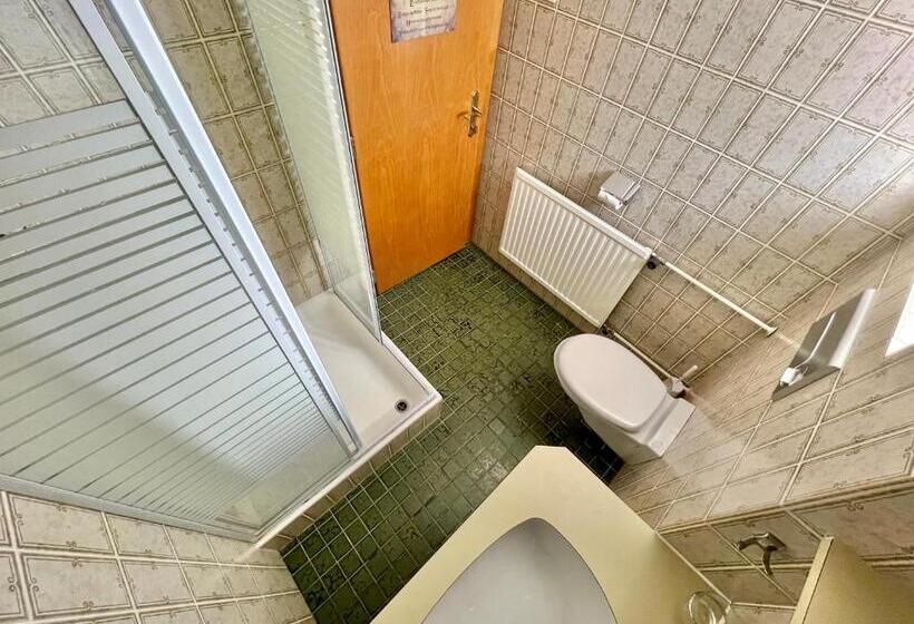 Standardzimmer Geteiltes Bad, Lech Hostel