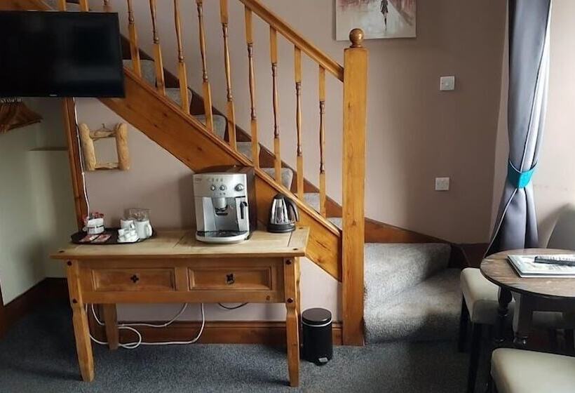 اتاق استاندارد, Forresters Bar & French Restaurant With Rooms