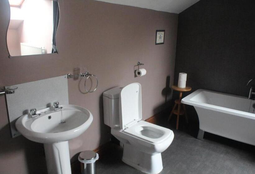 اتاق لوکس, Forresters Bar & French Restaurant With Rooms