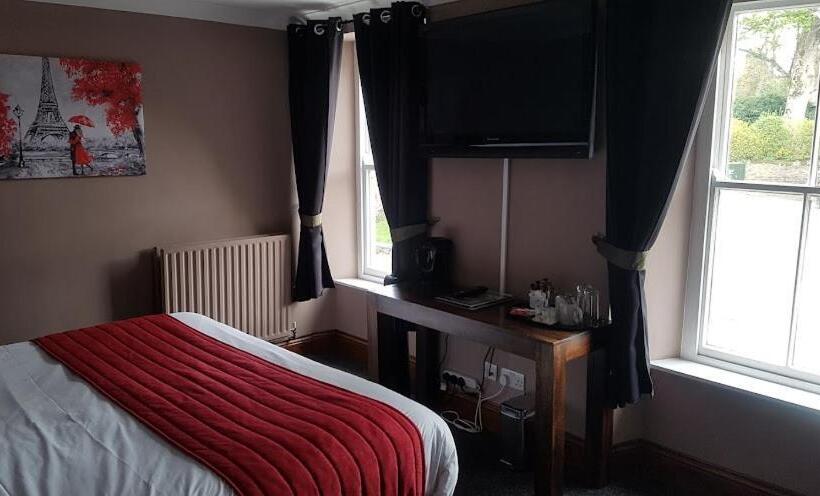 اتاق لوکس, Forresters Bar & French Restaurant With Rooms