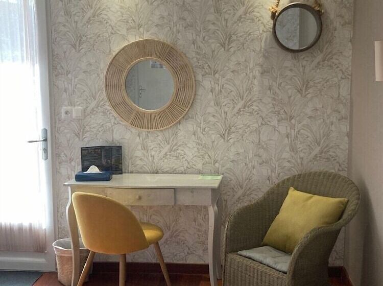Номер Стандарт, Hôtel Des Argousiers