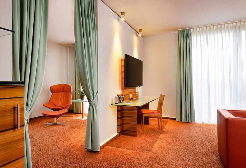 Люкс с Балконом, Schlosshotel Hellenstein