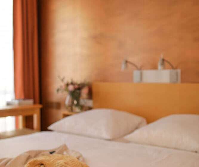 Номер Стандарт, Town Hotel Wiesbaden   Kleines Privathotel In Bestlage