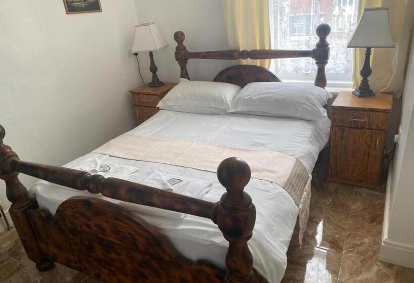 Четырехместный Номер Deluxe, Alexander Hotel Fully Refurbished All Rooms En Suite