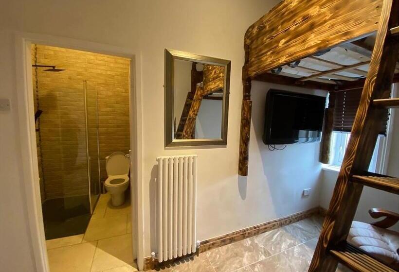 Номер Стандарт, Alexander Hotel Fully Refurbished All Rooms En Suite