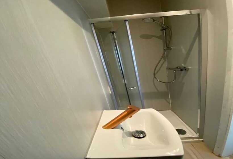 スタンダードルーム, Alexander Hotel Fully Refurbished All Rooms En Suite