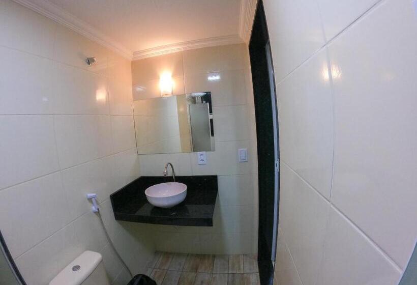 غرفة عائلية, Alice Suites