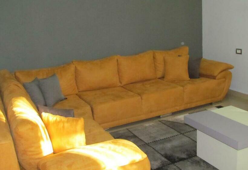 침실 1개 발코니 아파트, Apartment Koka