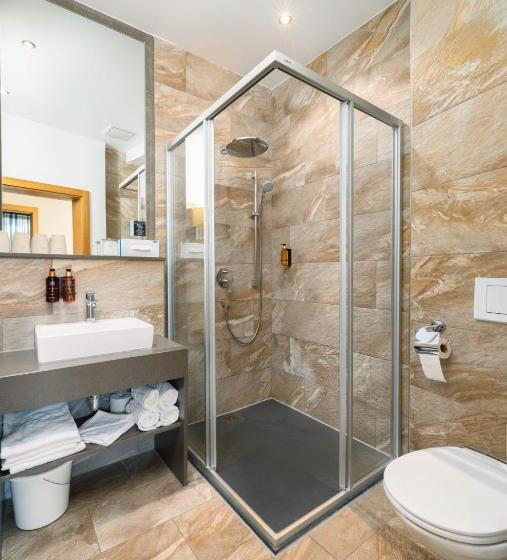 Апартаменты 4 Спальни, The House Zell Am See