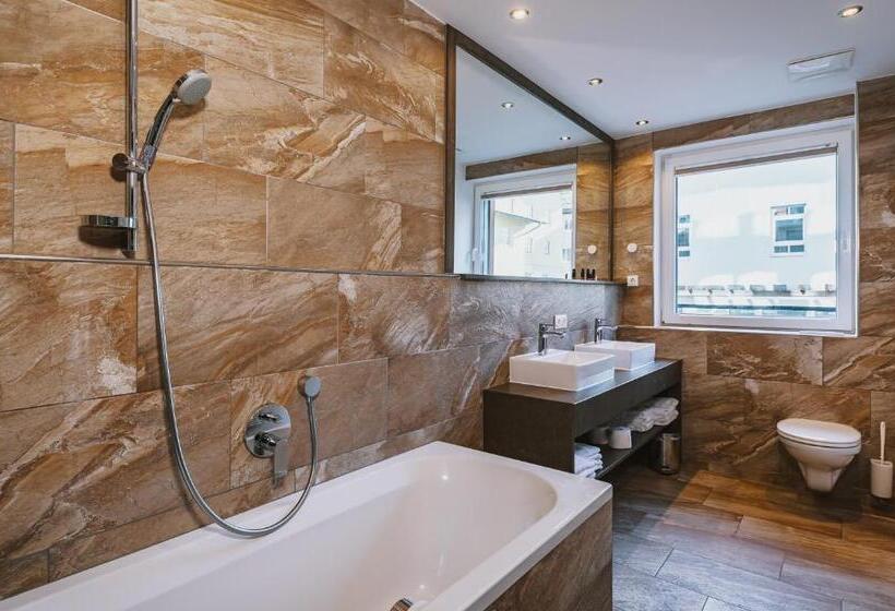 Люкс 3 Спальни, The House Zell Am See