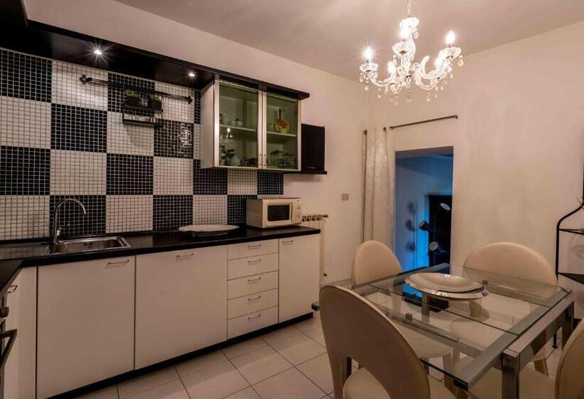 Апартаменты 2 Спальни, B&b Palazzo Del Duca