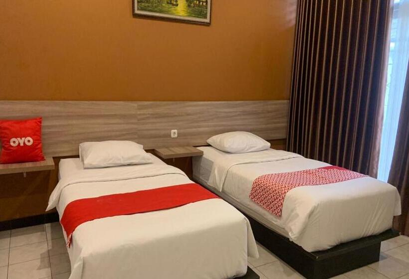 수피리어 룸, Capital O 90497 Navaya Guest House
