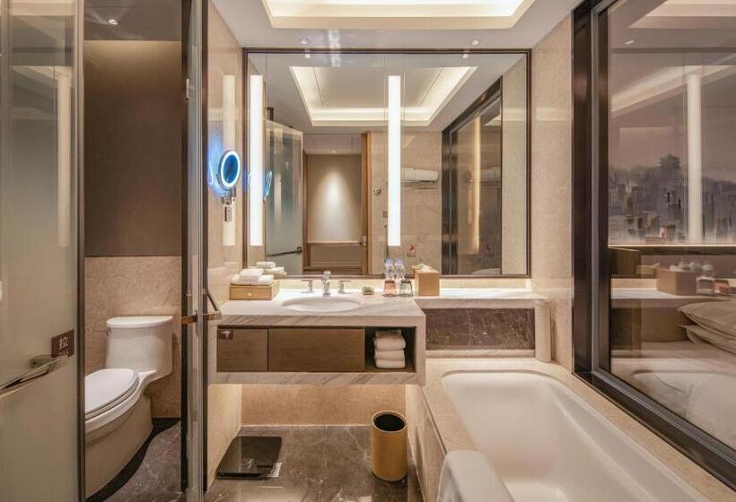 Номер Deluxe Кровать Кинг, Four Points By Sheraton Wuhan, Jiangxia