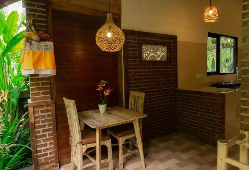 Семейный Номер, Prayatna Villas
